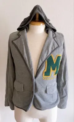 ジャケット　フード付きジャケット