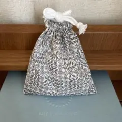 ミナペルホネン×リバティ　スリーピングローズ巾着袋　ハンドメイド