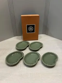 Item thumbnail for item 6eb73ae2-368e-4456-987c-5de755c22a16