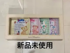 【新品未使用】ダッフィーフレンズ　メラミンプレート4枚セットのサムネイル