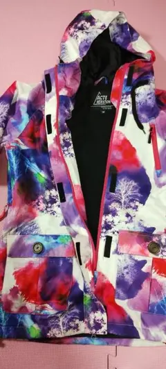 Item thumbnail for item 79d94832-da7f-4845-be15-4d798d5f7847