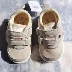 ベビーシューズ 13.5 ベージュ メッシュ