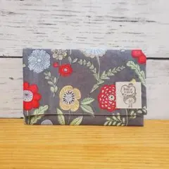 ぴったりが嬉しい！スリム通帳ケース(フラワー) ハンドメイド 手作りポーチ