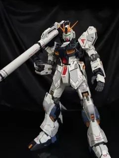 m*p様 νガンダム 中華 塗装済完成品 - メルカリ