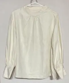 ボリューム袖 シャツ