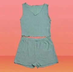 未使用　夏ルームウェアセットアップ　上下セット　タンクトップ＆ショートパンツ