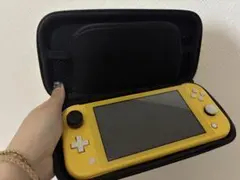 Nintendo Switch Lite イエロー キャリングケース付き - メルカリ