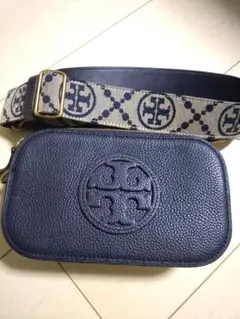 美品TORYBURCH ネイビー ショルダーバッグ ペリーボンベネイビー限定仕様