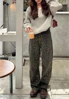 ヒョウ柄ストレートデニム