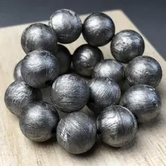 隕石ムオニオナルスタ 隕石 ビッグスライスカット414g 隕石ムオニオナルスタ 隕石 ビッグスライスカット414g - メルカリ