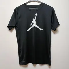 ブラック DRI-FIT ジョーダン　ジャンプマン Tシャツのサムネイル