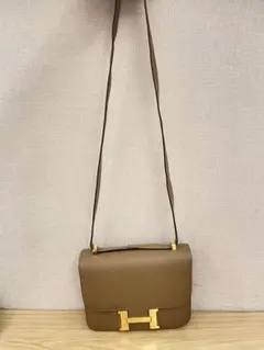 ブラウン　レザー本革　24cm ショルダーバッグ ゴールド金具