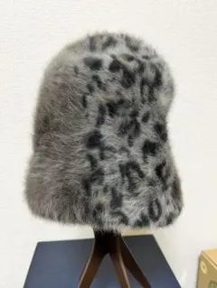 ヒョウ柄ファーバケットハット