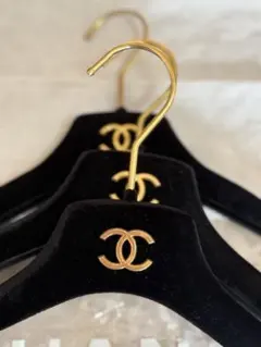 CHANEL シャネル ハンガー 3本セット ベロア素材