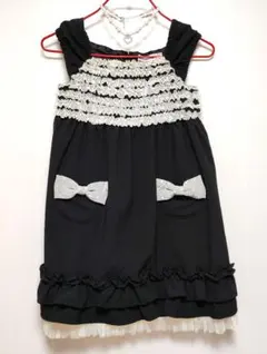 Catherine Cottage 黒フリルドレス 130　ハートネックレス