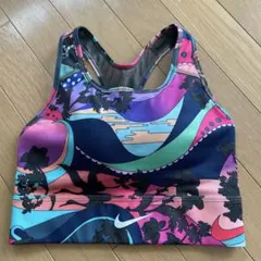 Nike DRI-FIT スポーツブラ