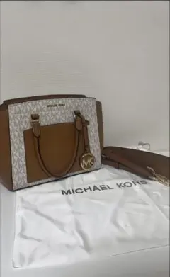 MICHAEL KORS モノグラムハンドバッグ