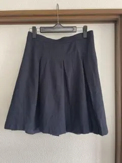 ネイビー プリーツスカート ひざ丈　秋冬用