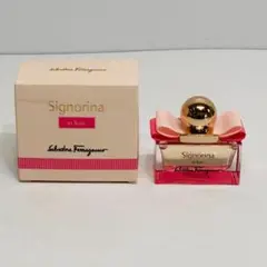 ほぼ満タン フェラガモ シニョリーナインフィオーレ オーデトワレ30ml k47