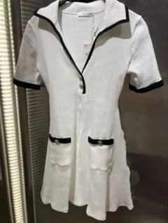 新品❤️ ZARA バイカラーフレアミニワンピース　ホワイト　ゴールドボタン