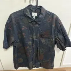 値下げ中❗️H&M 花柄 リラックスフィット 半袖シャツ　ブラック　サイズM