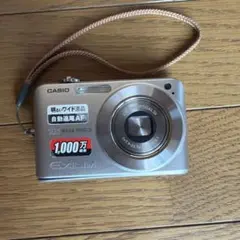 CASIO EXILIM EX-Z1050 10.1メガピクセル デジカメのサムネイル