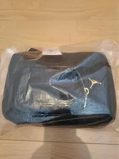 新品未使用 店舗完売品 レア NIKE ジョーダン モノグラム スリングバッグ 新品未使用 店舗完売品 レア NIKE ジョーダン モノグラム スリング
