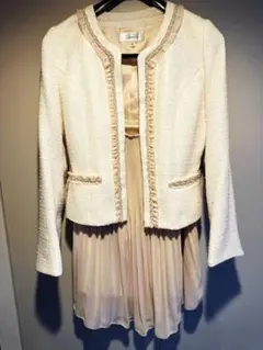 アイボリー セレモニースーツ サイズ7