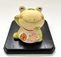 笑カエル 置物 縁起物 笑 桜モチーフのサムネイル