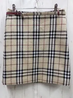 バーバリーブルーレーベル ノバチェック ミニスカート タイト ベルト付き
