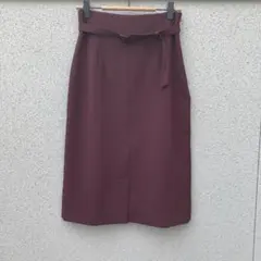 【ナチュラルビューティーベーシック】ベルト付き ロングスカート ボルドー