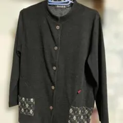 未使用❣️黒いボタン付きカーディガン　❣️ポケットあります❣️
