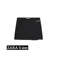 ZARA ザラ　ブリーチェーン付きバミューダパンツ 黒　スコート　ショートパンツのサムネイル