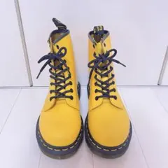 美品 ドクターマーチン 8ホールイエローUK3