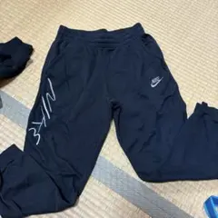 Nike ブラック スウェットパンツのサムネイル