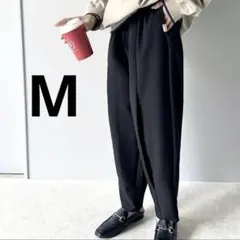 ブラック カジュアルパンツ