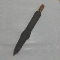 黒い折りたたみ傘　 木製ハンドル 　ブラック　レトロ