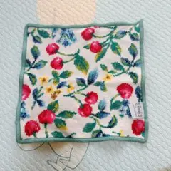 フェイラー　花柄 赤いチェリー ハンカチ
