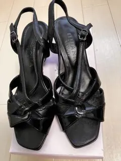 DIANA ブラック スリングバックウェッジサンダル