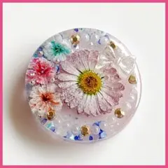 ❁くるみボタンのブローチ❁リボン刺繍 ハンドメイド お花 ピンク