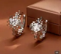 Item thumbnail for item 5c742b3c-8e74-4c5a-896a-f70ed1d342da