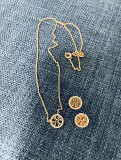 Tory Burch MILLER PAVEネックレスとピアスのセットのサムネイル