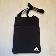 adidas サコッシュ ブラックのサムネイル