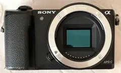 SONY α5100 ボディ ブラック 美品＋液晶保護フィルム付きのサムネイル