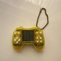 キーホルダー　ゲーム機　レトロ　y2k