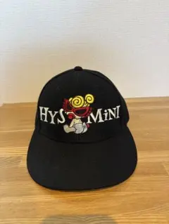 刺繍キャラクター付き黒キャップ