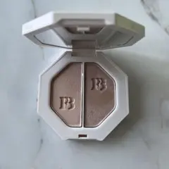 FENTY BEAUTY ハイライター　2色セットのサムネイル