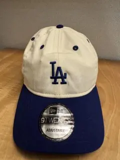 New Era 9TWENTY アイボリー/ネイビー キャップ