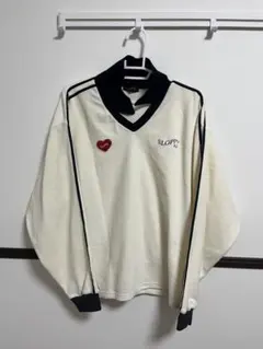 オフホワイト Vネック 長袖