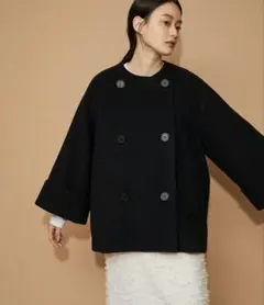 値下げ　ADAM ET ROPE ブラックショート丈ウールコート　厚手　高見え